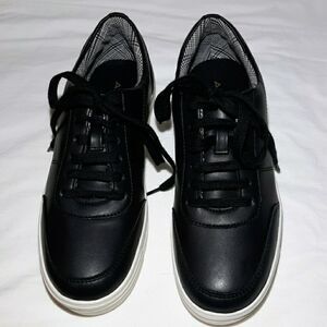 Aldo Skate Skater Style Sneaker Black Pleather‎ 7.5
